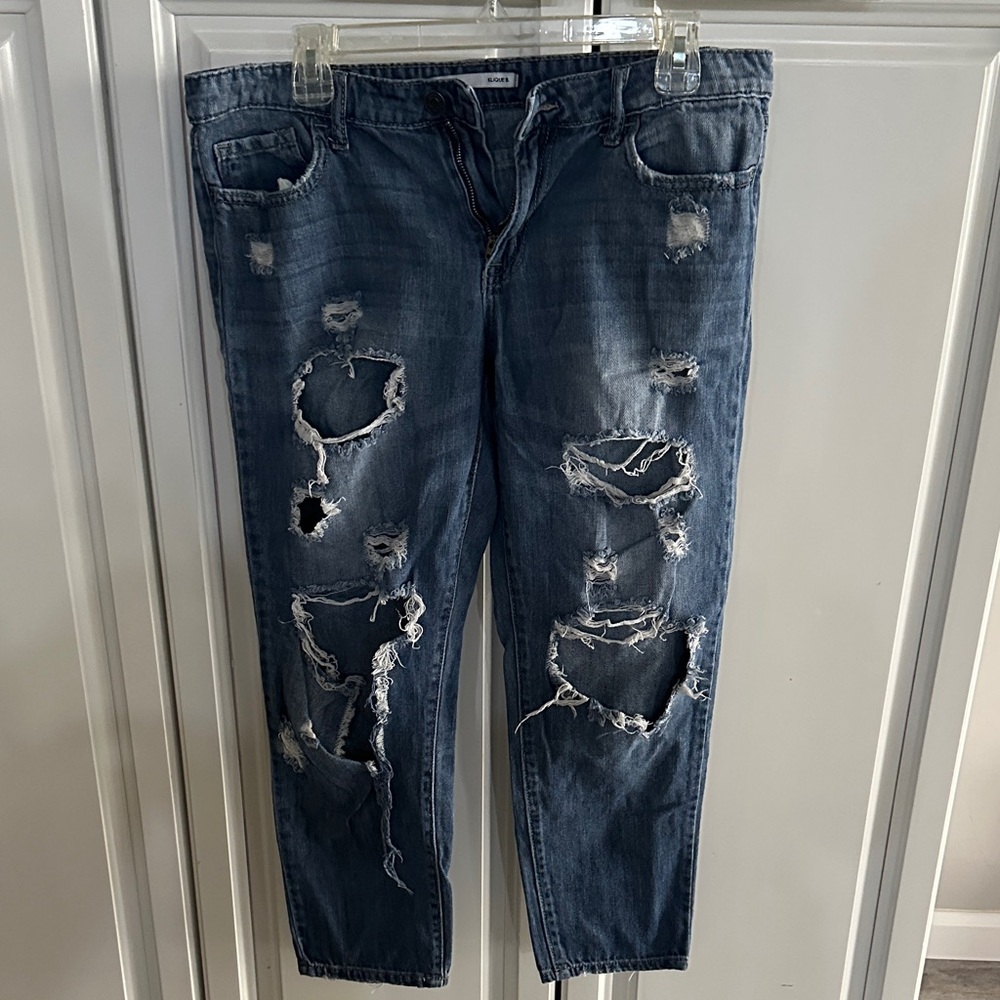 Women's Distressed Blue Cropped Jeans